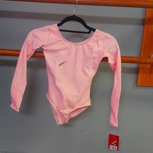 NWT Medium Child Long Sleeve Pink Lined Leotard by Capezio